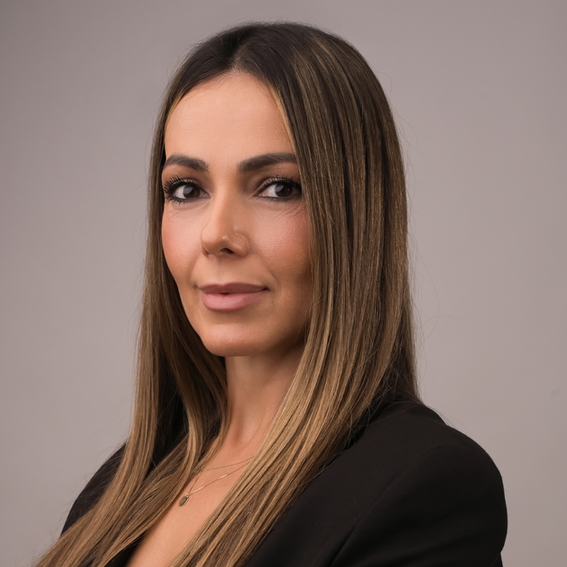 https://royaldentalstudio.hu/wp-content/uploads/Bojana_Jakovetic_800b.jpg