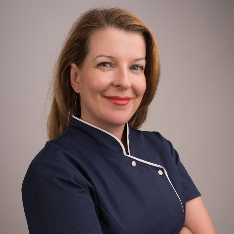 https://royaldentalstudio.hu/wp-content/uploads/Dr_Karoly_Boroka_800.jpg